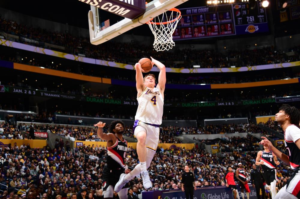 他们在中场 他们在中场